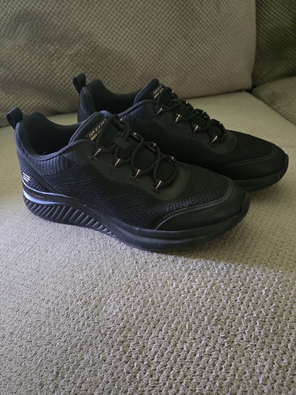 Bob's Sport Arch Fit Women's All-Black Lightweight Athletic Sneakers